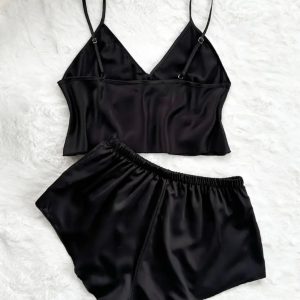 Pijama de Satín con cuello V y shorts corto