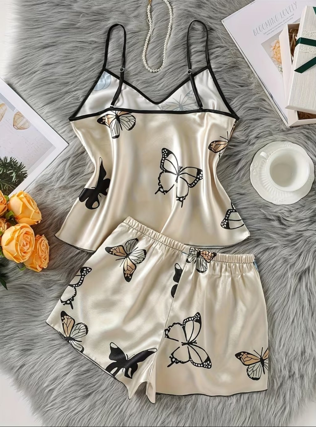 Pijama de Satín con estampado de mariposas y Shorts-Talla XL