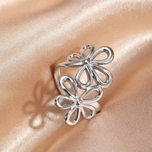 Anillo de Flores Plateado