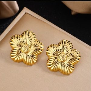Aretes de Flor Dorados