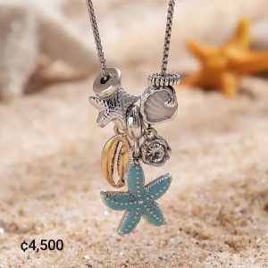 Collar con dijes de temática marina