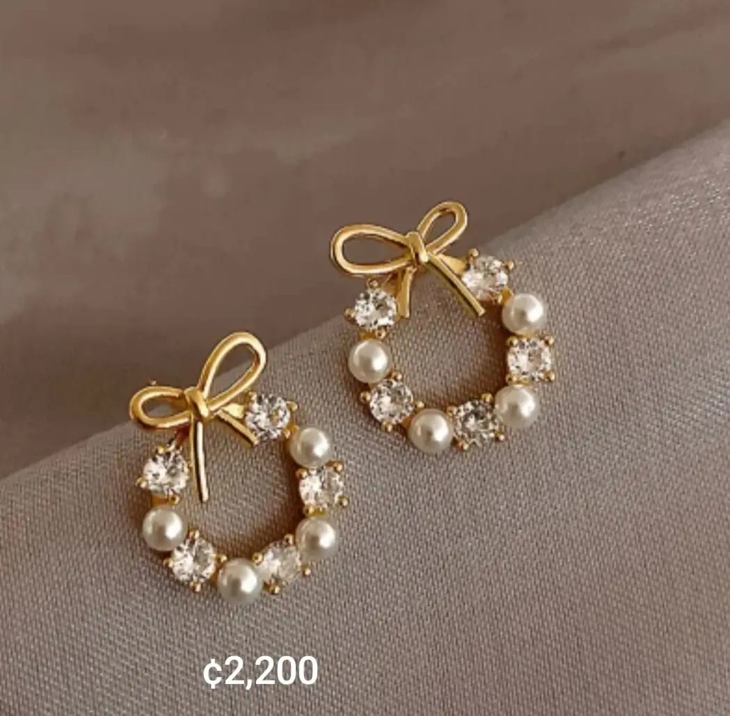 1 Par de Aretes con Forma de Mariposa | Ideales para Citas, Fiestas, Regalos para Seres Queridos, Acero Inoxidable 304 y Aleación de Zinc, Estilo Cute para Uso Diario