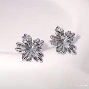 Aretes Flor Plateado