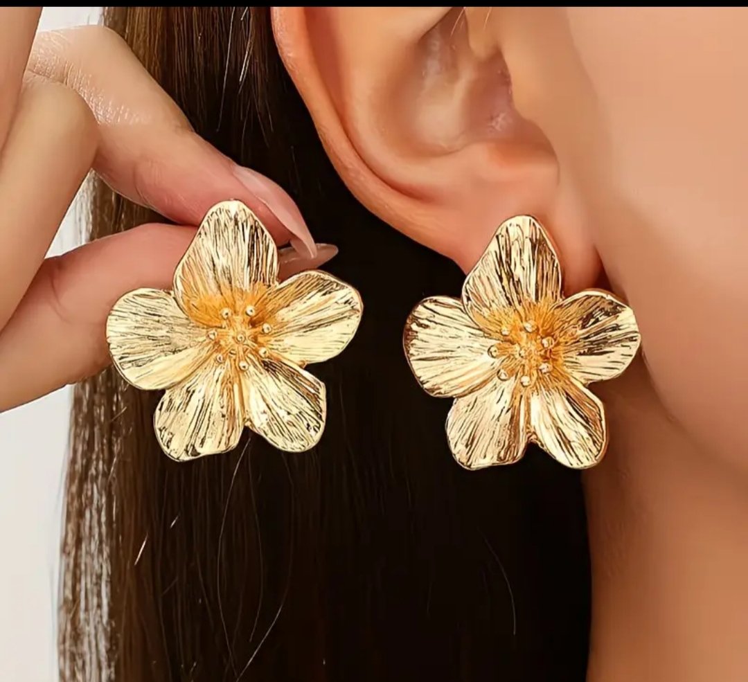 Aretes Flor Dorado